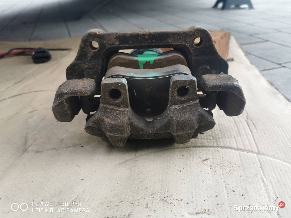 Zacisk Hamulcowy BMW F30 F20 lewy przód lubuskie