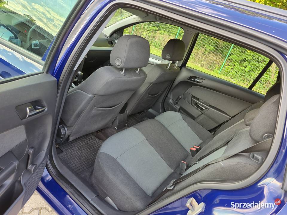 Opel Astra HSuper StanKlimaBez RdzyDoinwestowana Astra Radomsko