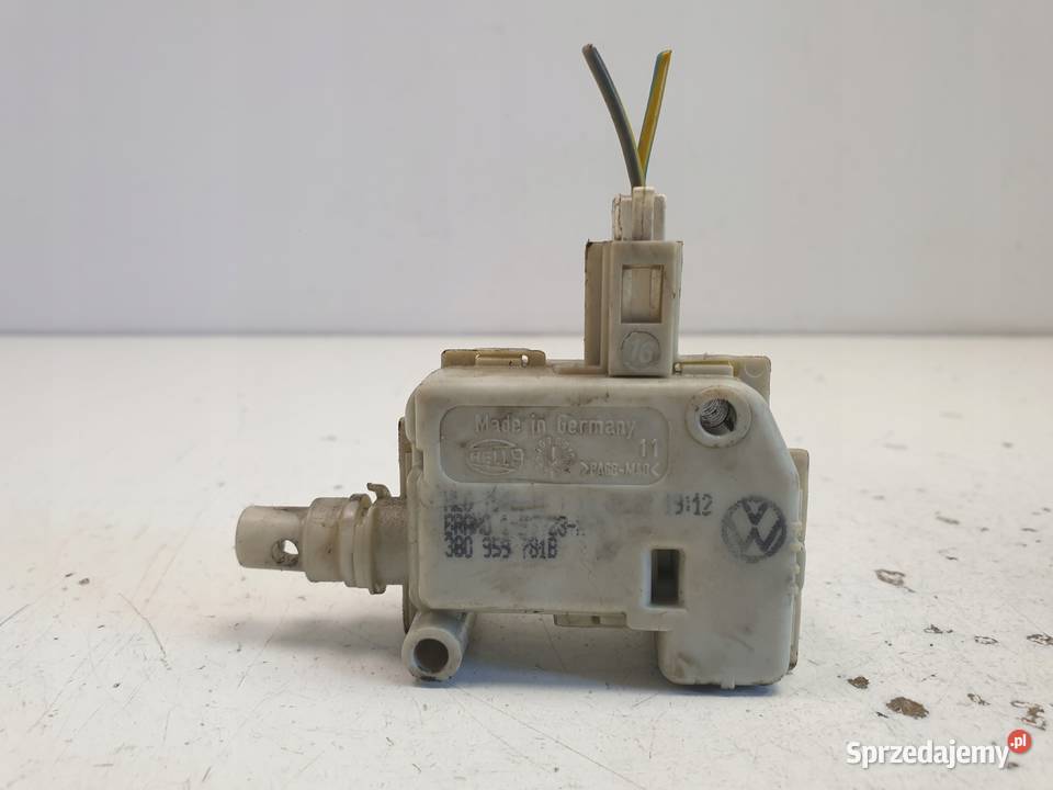 Skoda Octavia I SIŁOWNIK KLAPKI WLEWU PALIWA Rudka sprzedam