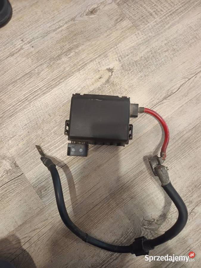 Skrzynka na bezpieczniki Golf 4 Piaseczno