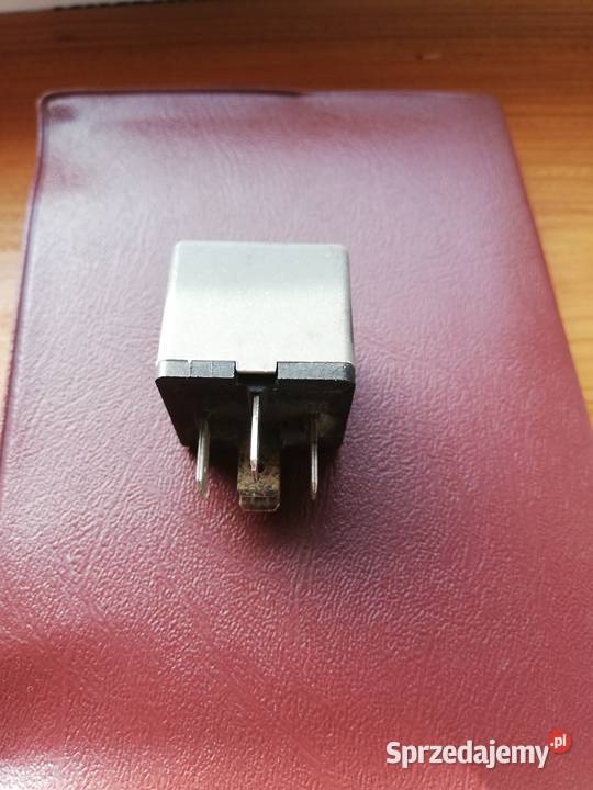 Przekaźnik świateł 7688773 12V 20A prod Bitron