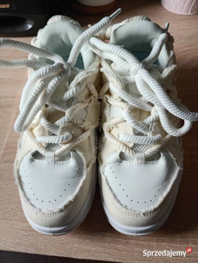 Buty sportowe damskie 38 sprzedam