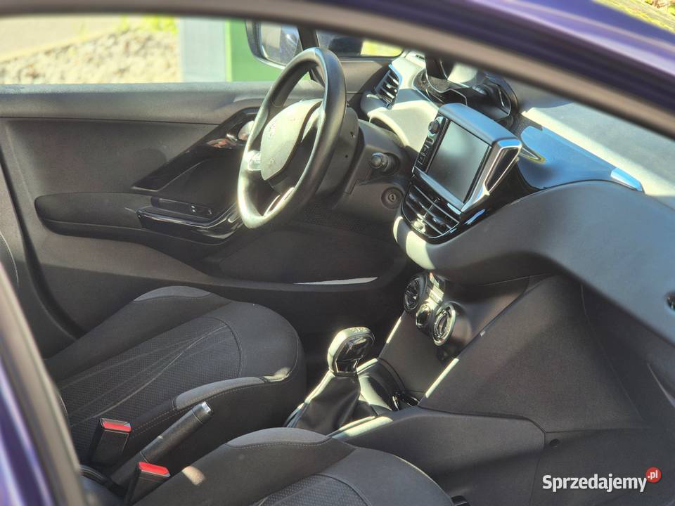 Peugeot 208 produkcji 2012 14vti benzyna gaz