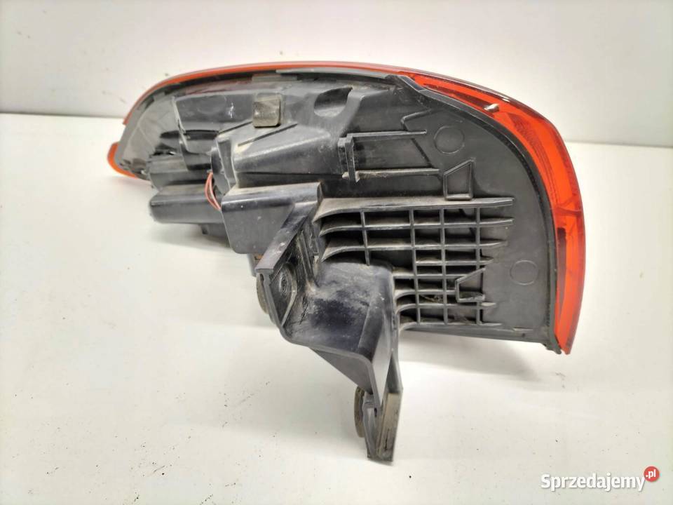 LAMPA TYŁ PRAWA EU USZKODZONA 92402D7600 Hyundai świętokrzyskie