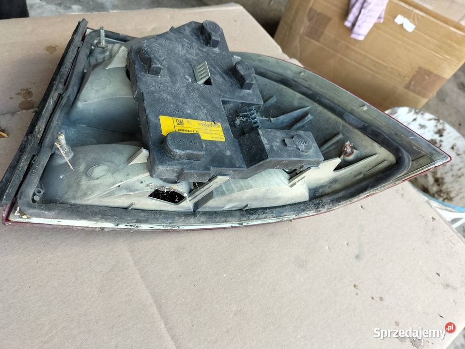 Opel Vectra B LAMPA TYLNA TYŁ LEWA LEWA Kamień-Kolonia