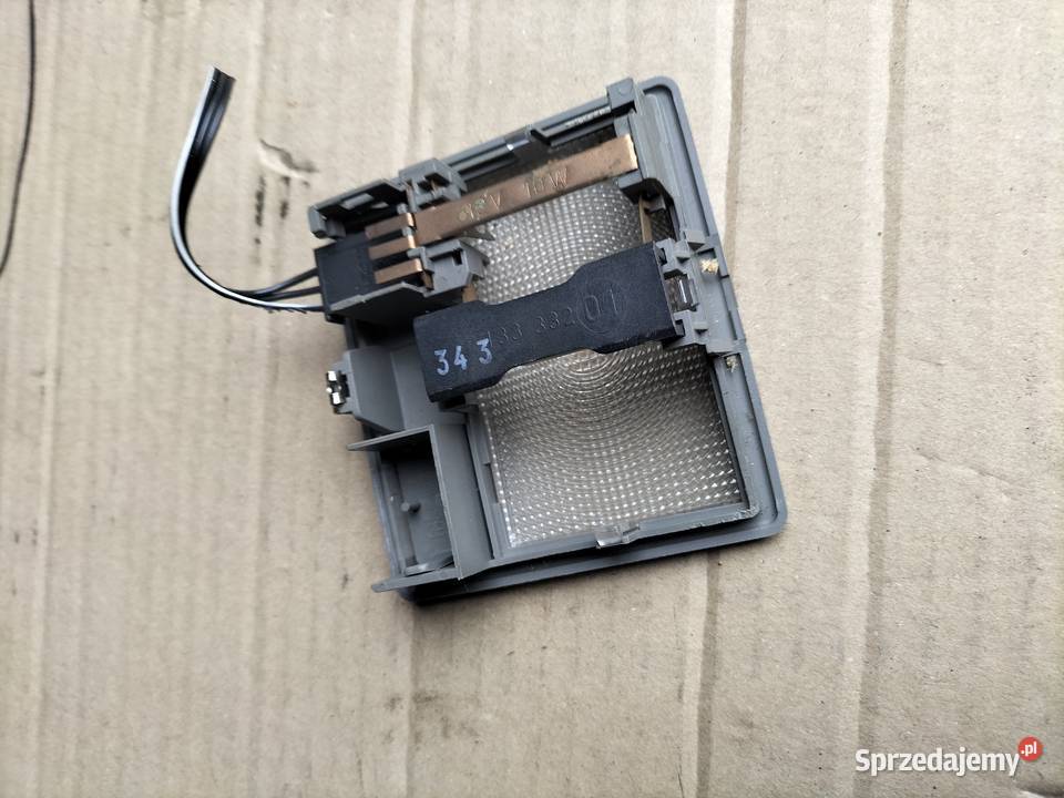 AUDI 80B4 80 B4 LAMPKA PODSUFITKI WNĘTRZA Kamień-Kolonia