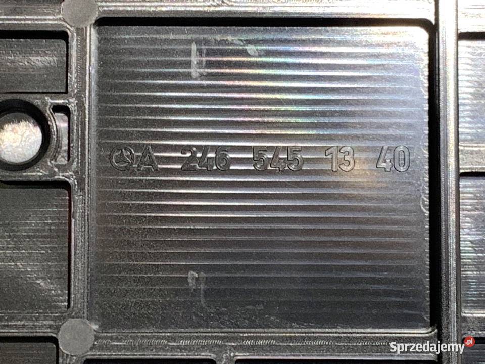 SKRZYNKA BEZPIECZNIKÓW MERCEDES W176 A2465400040 osobowe sprzedam