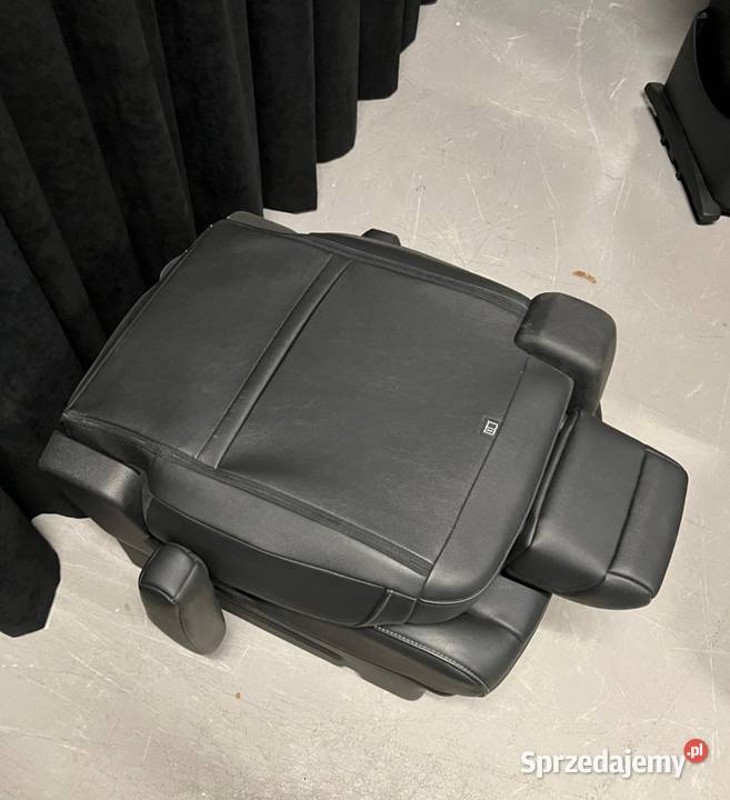 Fotel business VIP kapitański Peugeot Traveller Wyposażenie wnętrza Śmigiel