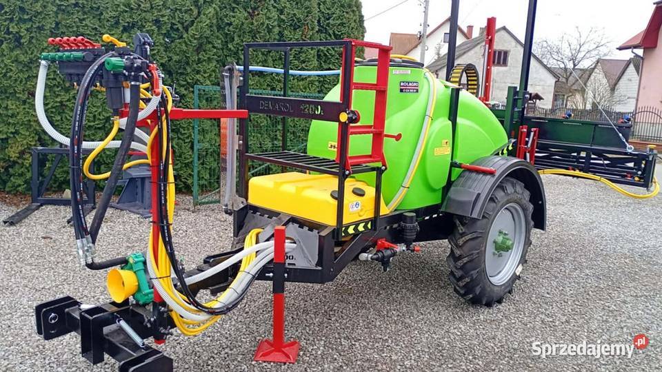 Opryskiwacz ciągany Firmy DEMAROL lubelskie Biłgoraj