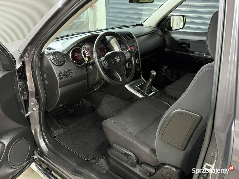 Suzuki Grand Vitara NOWA 49tyśkm Salon Zero małopolskie Chechło sprzedam