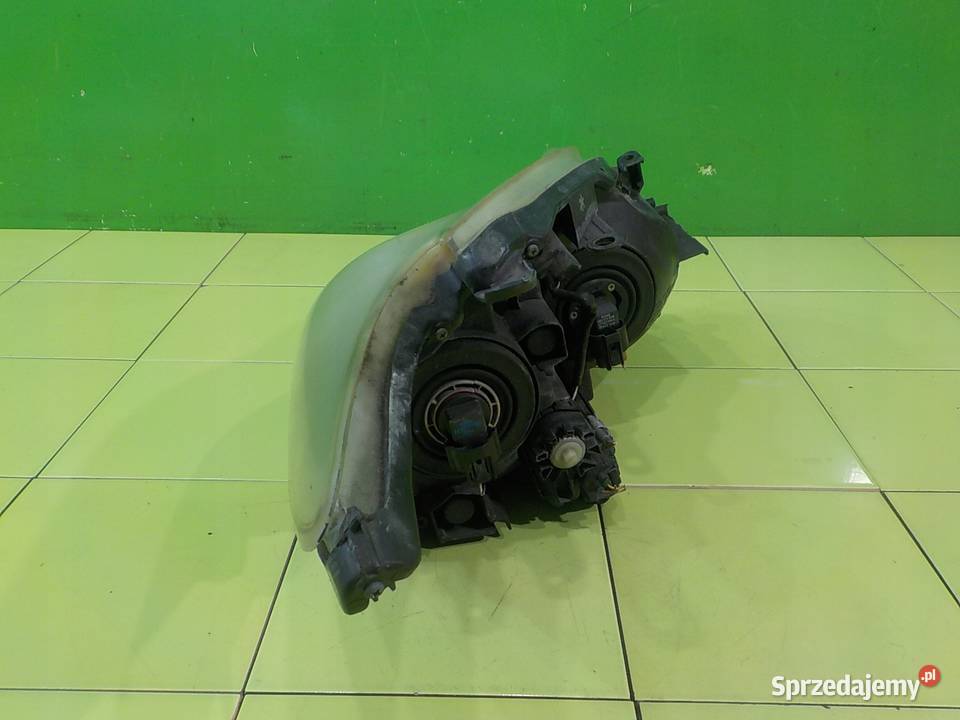 TOYOTA PRIUS III 18 VVTI AUT 10r 5D lampa lewa