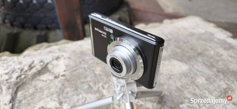 Aparat Polaroid Is 426 w kolorze czarnym