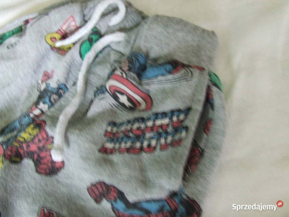 Spodnie dresowe dziecięce Marvel Comics Rozmiar 104 dolnośląskie Oborniki Śląskie sprzedam