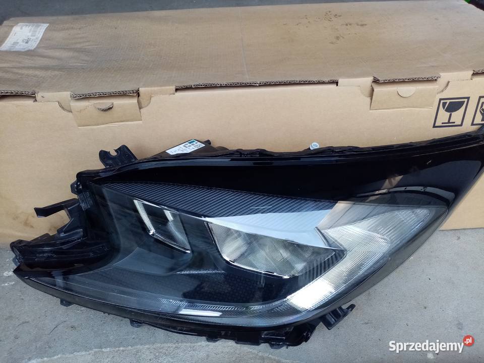 Toyota aygo x lampa lewy przód Lewe śląskie Cieszyn