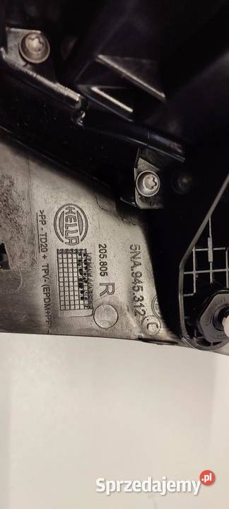 VW TIGUAN II LAMPA PRAWY TYŁ 5NA945096D osobowe Części samochodowe dolnośląskie