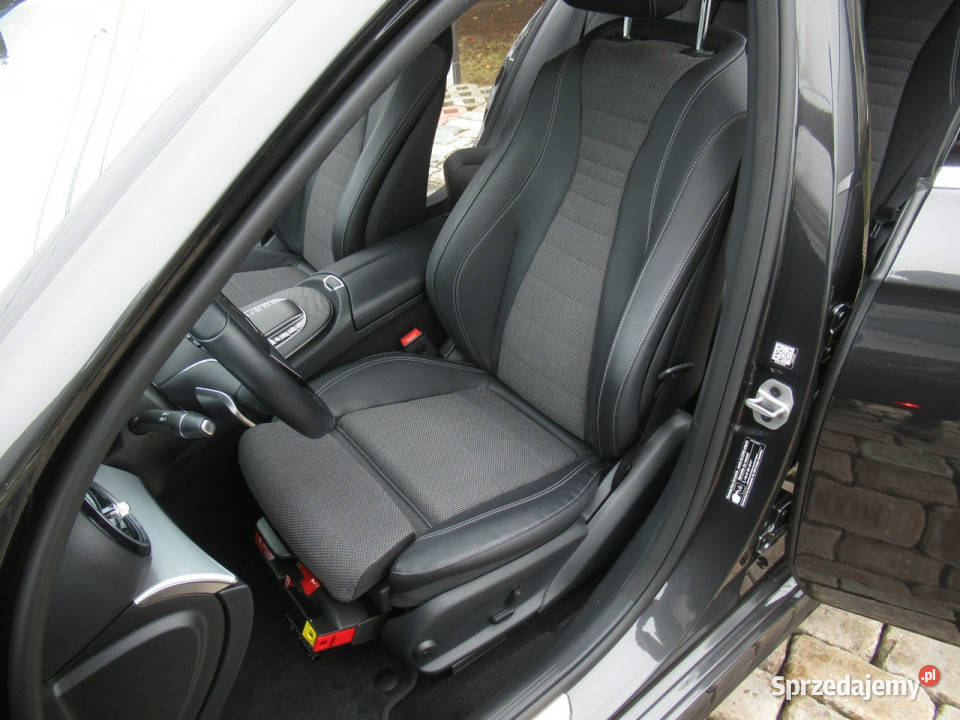 Mercedes E 220 BEZWYPADKOWY Pakiet AMG 4Matic mazowieckie Warszawa