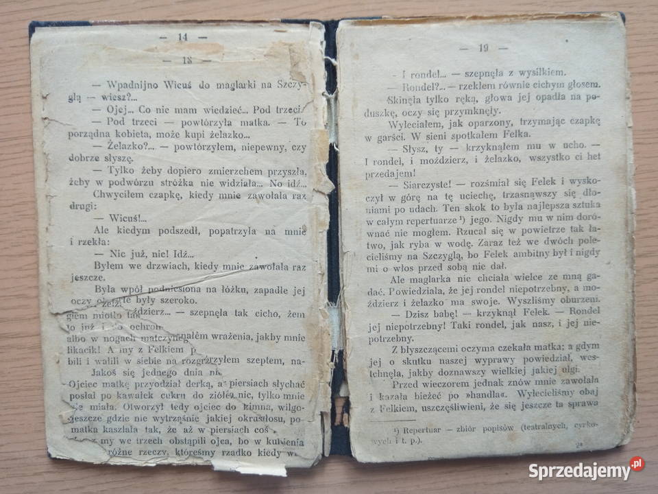 Książka bez tytułu najprawdopodobniej z początku Dąbrowa Górnicza