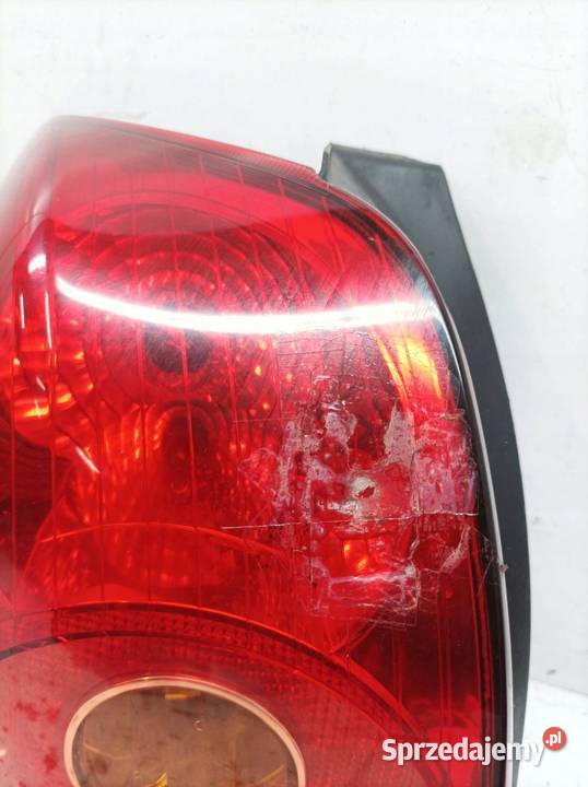 LAMPA TYŁ LEWA KOMBI T25 Toyota Avensis II sprzedam