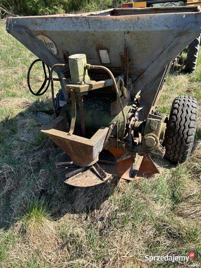 Rozsiewacz do wapna nieuszkodzony Warta