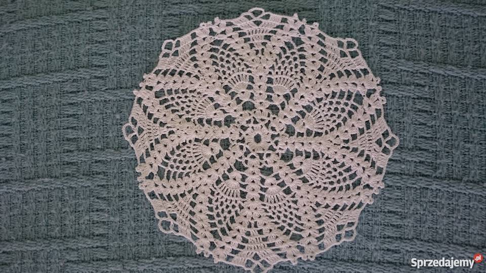 Serwetka biała z kordonka z wzorem ananasa Bolesławiec