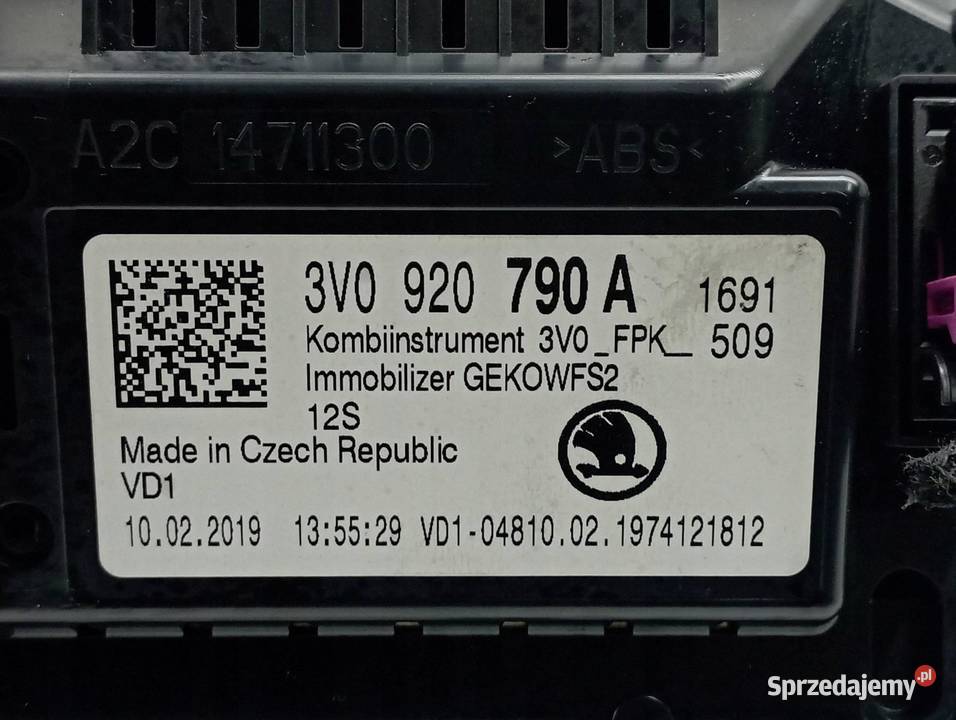 LICZNIK EU 3V0920790A 20 TSI Skoda Superb III Rok produkcji 2019