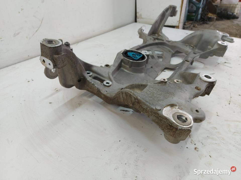 VW Multivan 7T0 T7 wózek sanki kołyska belka