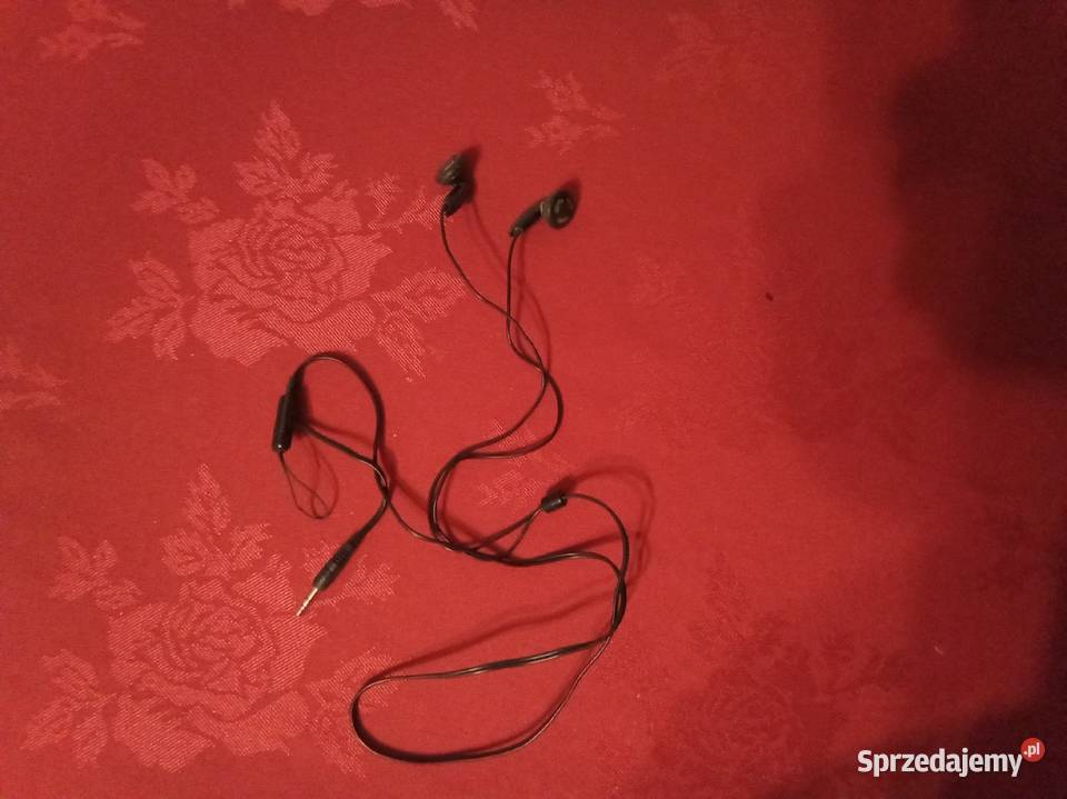 Słuchawki czarne z metalowymi zakończeniami sprzedam