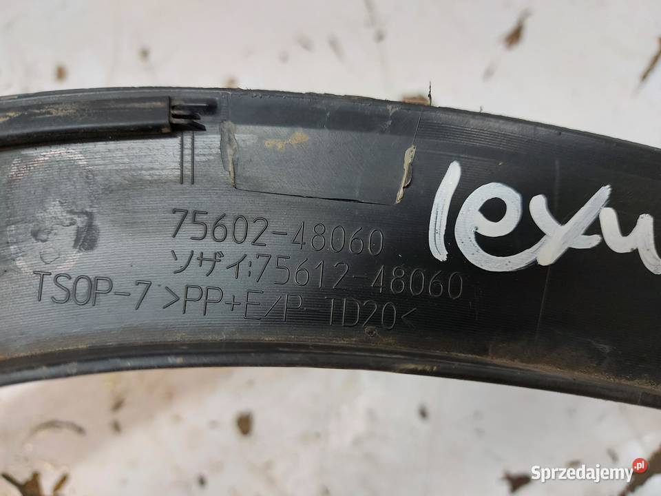 LEXUS RX450H IV 5 2019 Listwa błotnika przód