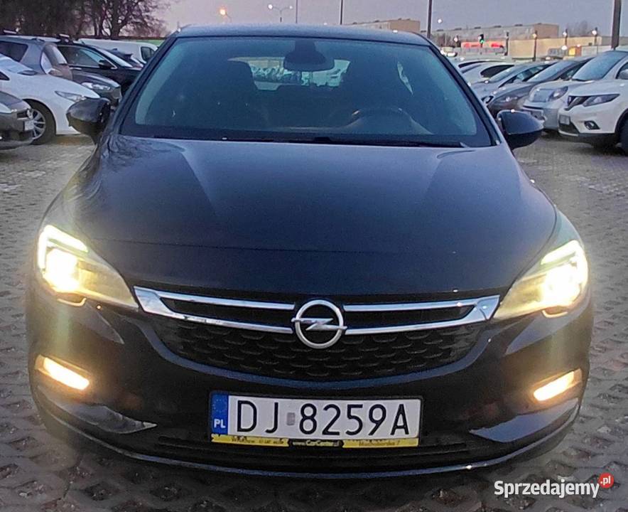 Opel Astra 14 Salon grzane fotele i kierownica podgrzewane fotele Poznań sprzedam