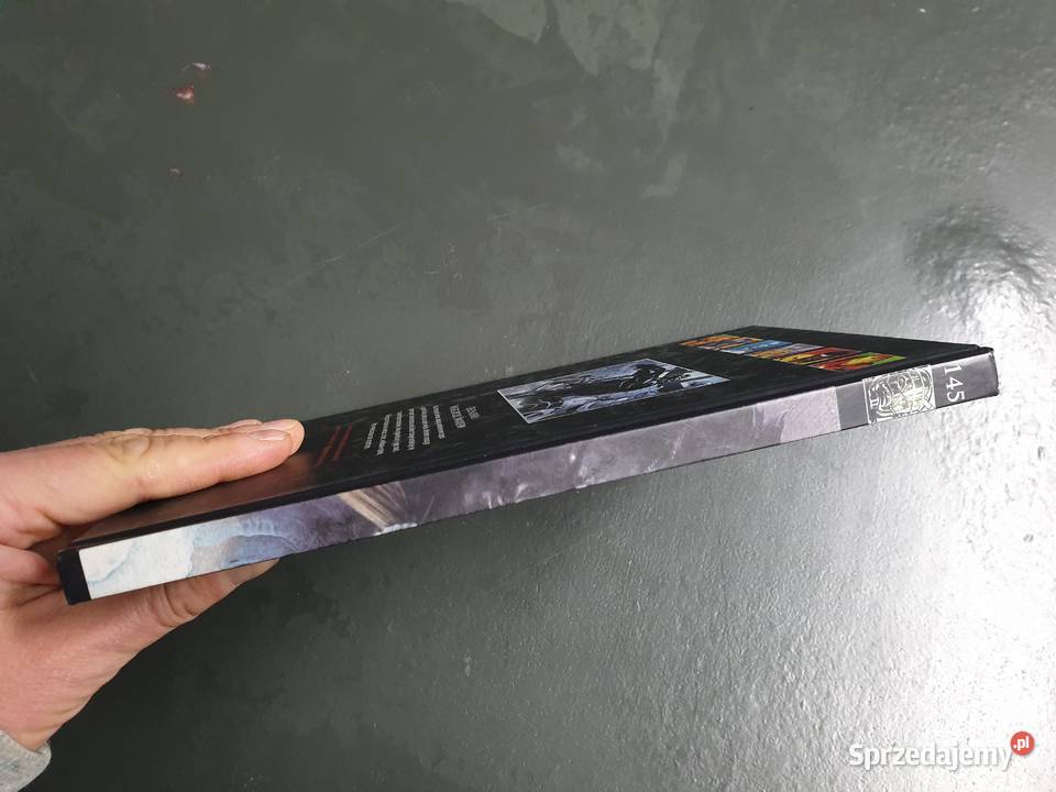 Defenders Niszczyciel światów WKKKM tom 145 Gdynia