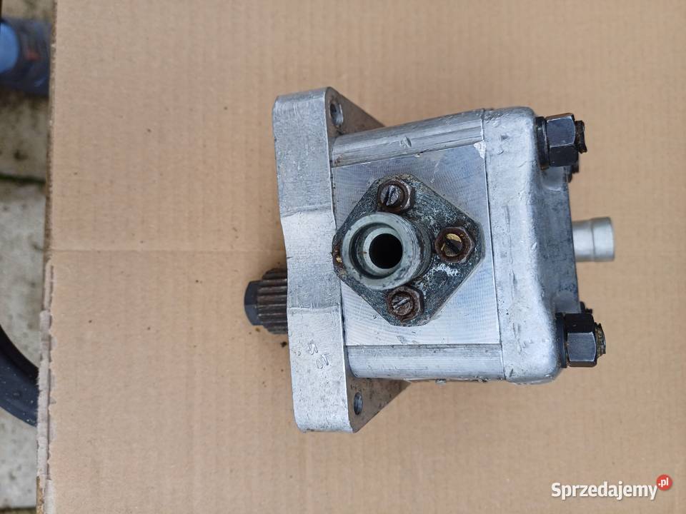 Pompa zębata oleju A18 X Układ hydrauliki Chrzanów sprzedam