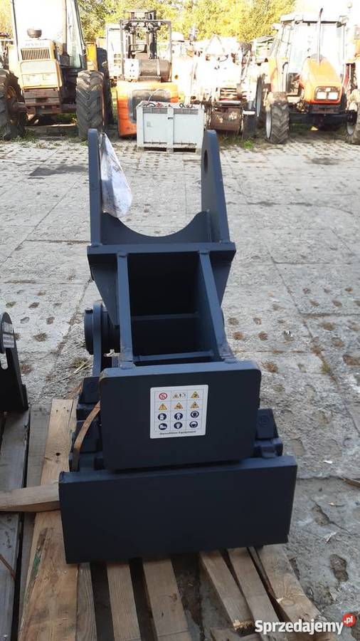 Szczęka wyburzeniowa FM 20 Mustang Zaklików