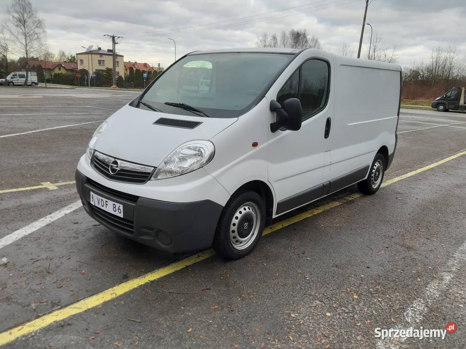 Opel vivaro 2009r 207 furgon Końskie