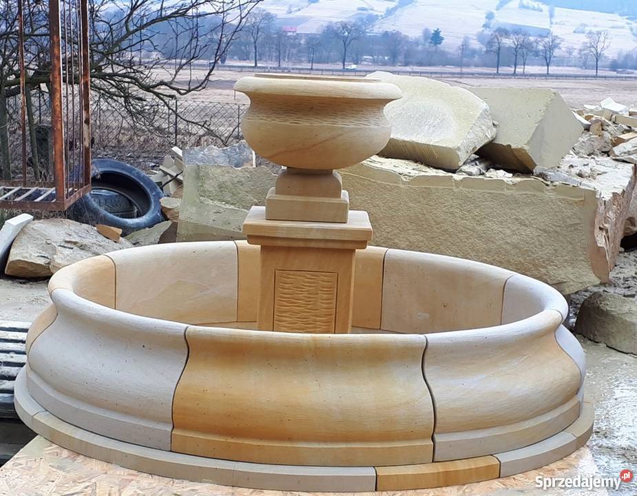 Fontanna piaskowiec kamień naturalny Kamienna Góra