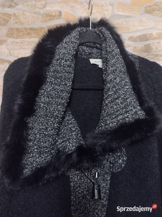 Wytworne futrzane Ponczo z Madrytu peleryna Rozmiar 42(XL) małopolskie Kraków