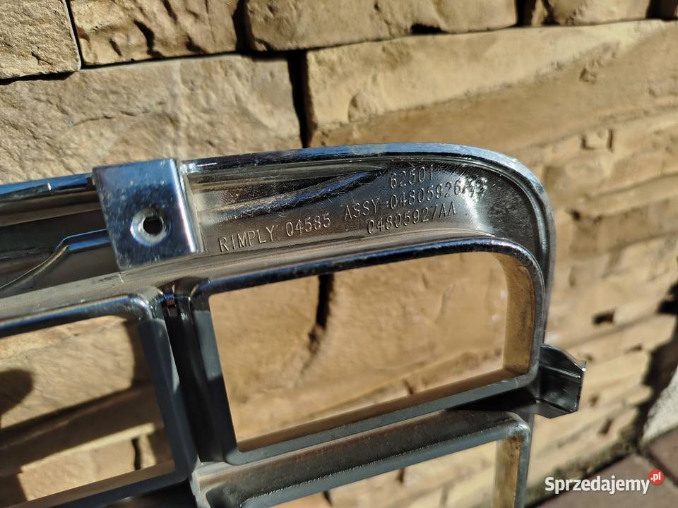 Nowy Grill Chrysler 300C 300 Inowrocław