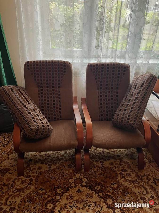 Dwa fotele elastyczne plecy lata 90 brązowe i Nisko sprzedam