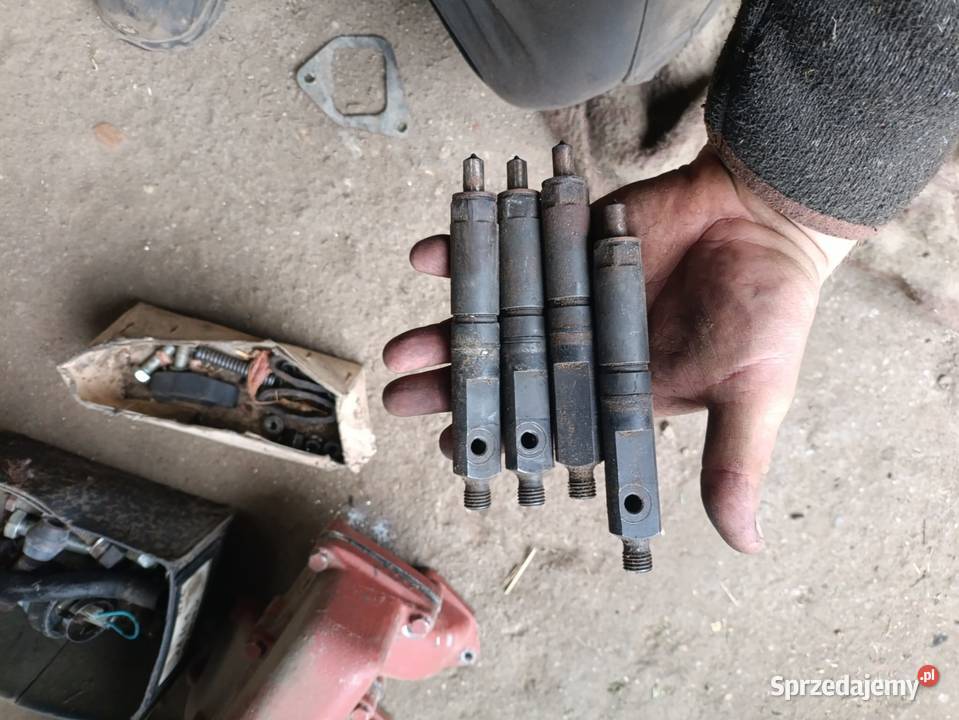 Silnik Zetor Forterra 11441 części pompa Stężyca