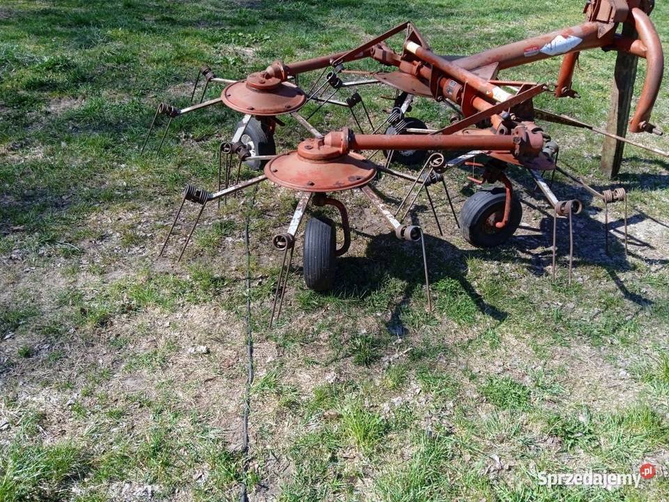 Przetrząsarka KUHN Model GF452 M Kabiny sprzedam