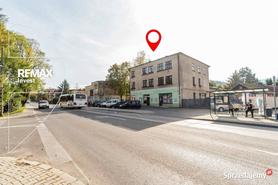 Lokal z parkingiem w centrum miasta