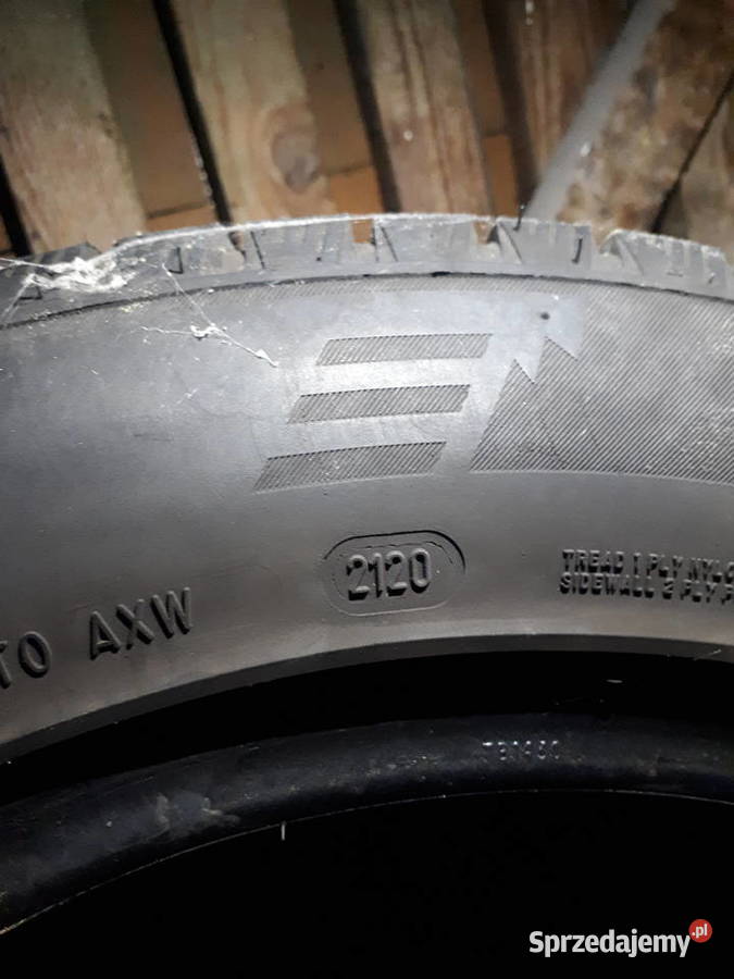 opony zimowe r17 23555 Zaspy sprzedam