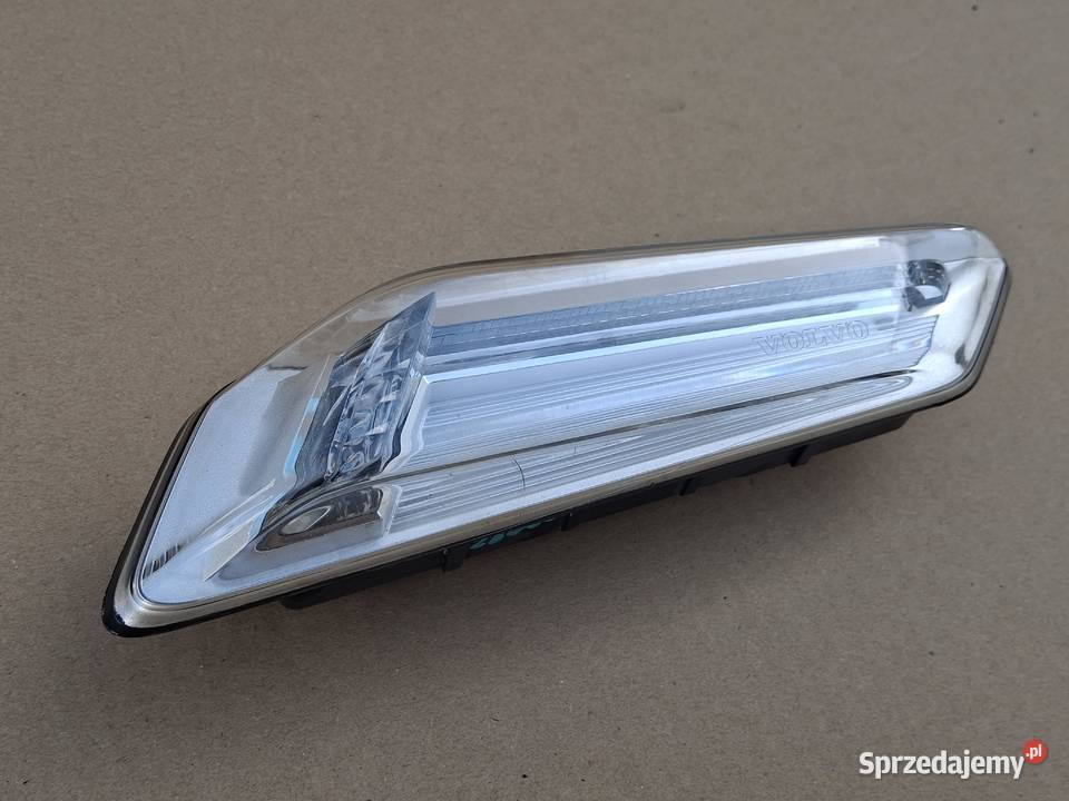 VOLVO FH5 KIERUNKOWSKAZ PRZEDŁUŻENIA DRZWI LEWY ciężarowe Bieleń