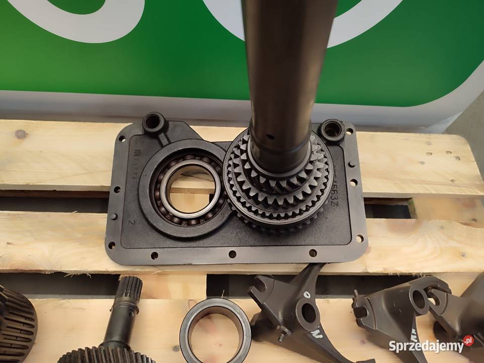 Skrzynia biegów AUTOCOMMAND części HOLLAND T7060 Wilkowo