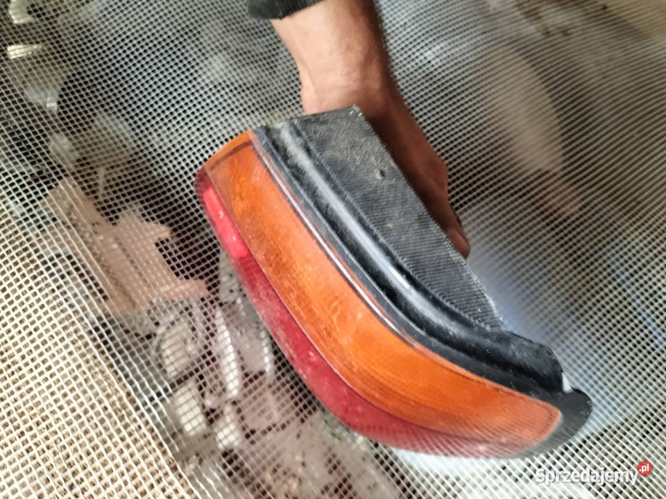 Nissan Primera P11 LAMPA TYLNA TYŁ PRAWA osobowe Kamień-Kolonia