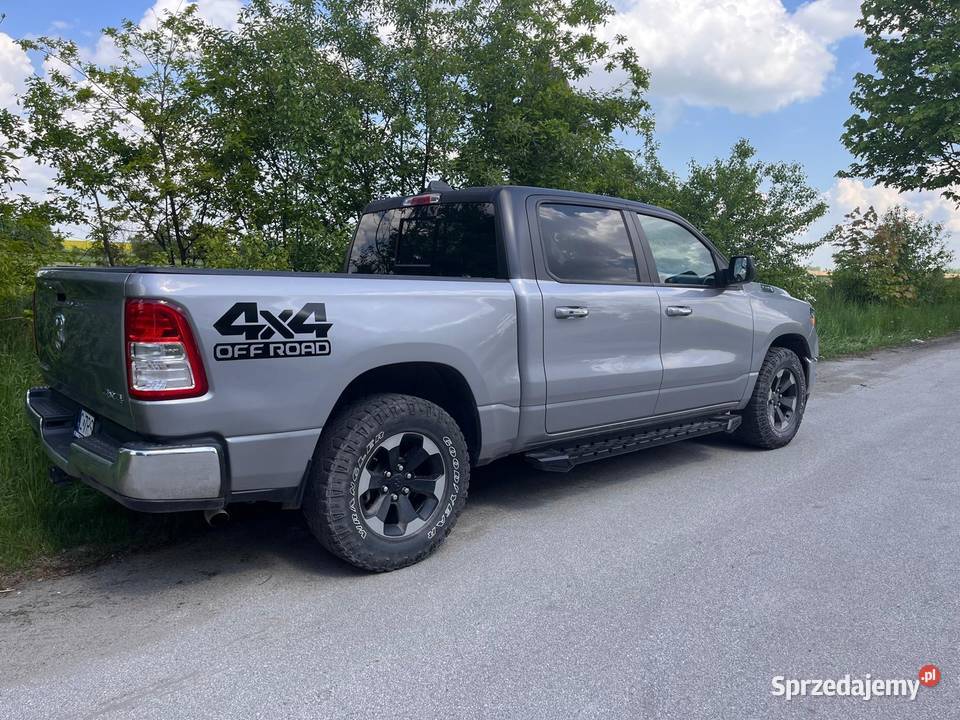 Ram 1500 36 v6 4x4 2019r zarejestrowany Zarejestrowany w Polsce Ślesin