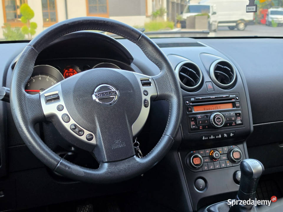 Nissan Qashqai 16 benzyna 114 I Zadbany I Bogate lakier metallic