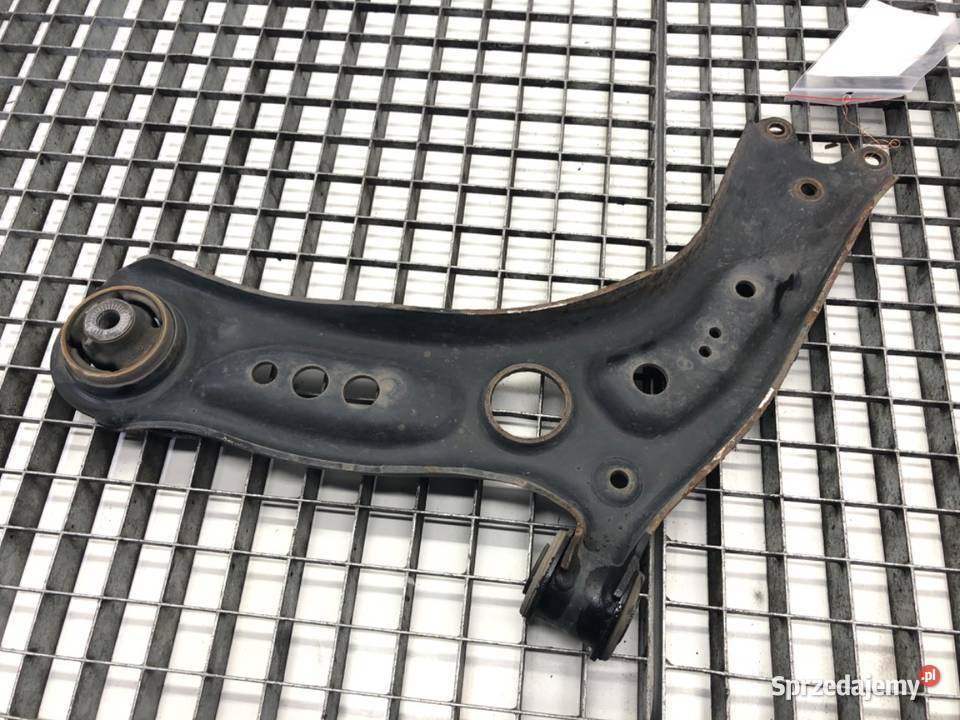 WAHACZ PRAWY PRZÓD VW GOLF VII Hatchback PRZEDNI podkarpackie