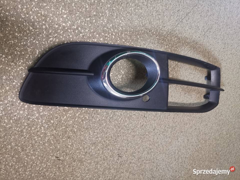 Kratka zaślepka halogenu prawa zderzaka Audi a6 Zamość