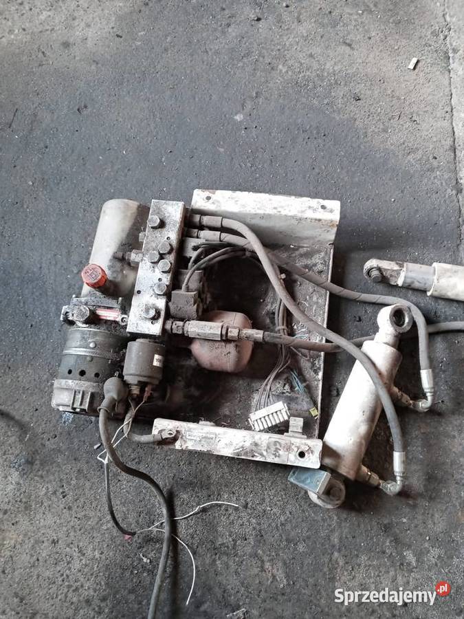 pompa hydrauliczna 12v plus dwa silowniki Pilzno sprzedam