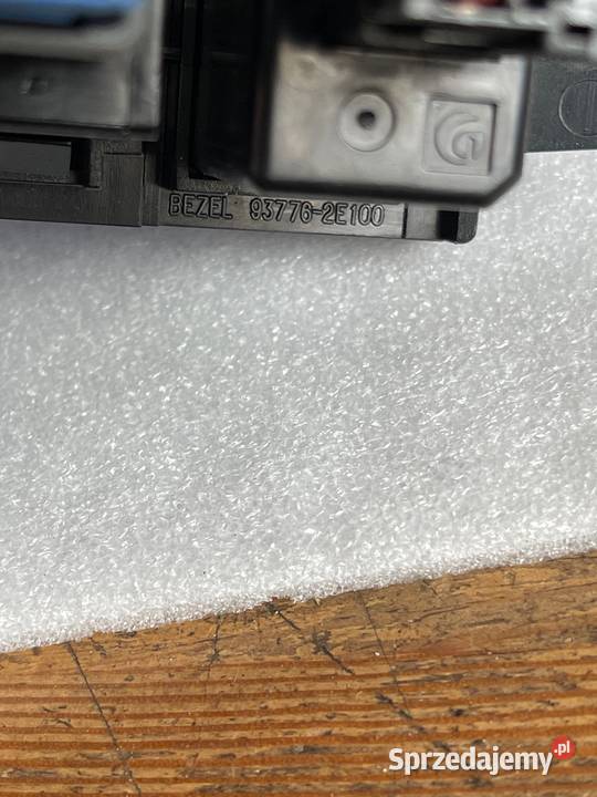 Panel przełączników 937762E100 HYUNDAI TUCSON wielkopolskie Margonin